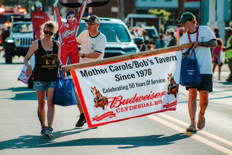 How a Family Tavern Keeps Customer Service Alive for 50 Years
